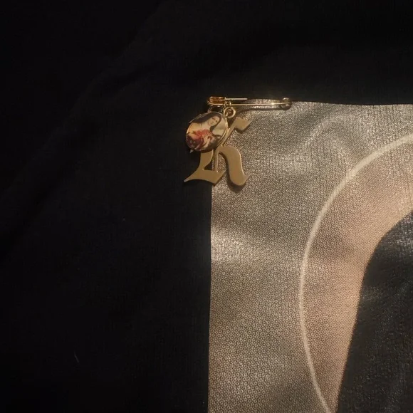 Christopher Kane Saint Teresa Virgin Mary Black Cropped Sweater Size XS Pins - Picture 10 of 16